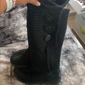 Black knit uggs